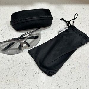 Scatante Shift Cycling Sport Wrap Sunglasses in Silver with Clear Lenses